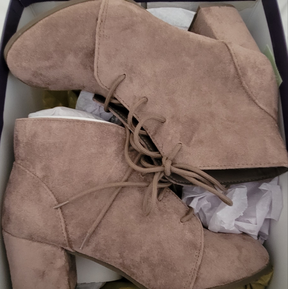 Madden girl lace up bootie